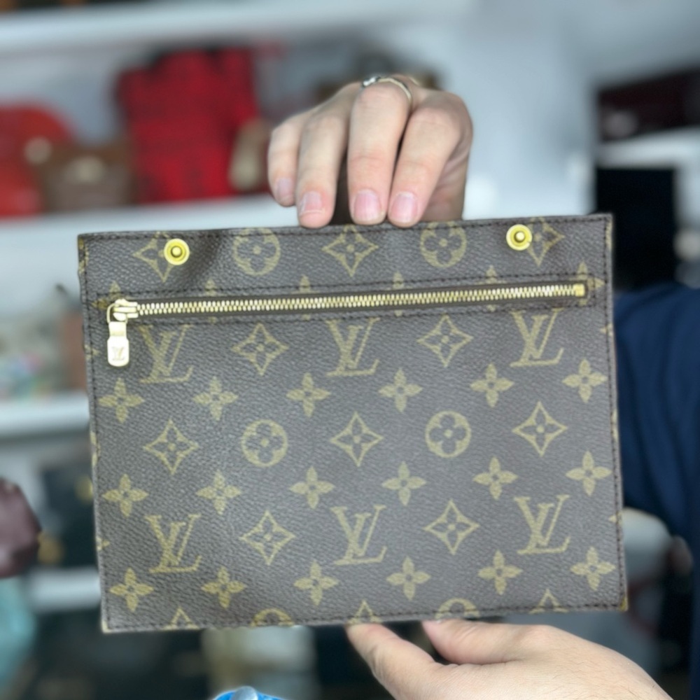 LV ZIP POUCH